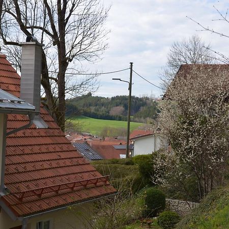 Apartamento Beim Bergschreiner Oberguenzburg Exterior foto